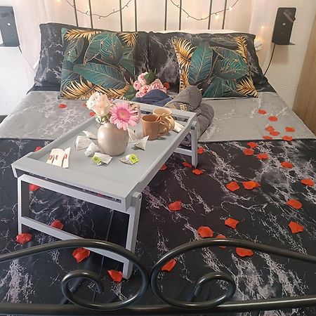 Capendu Jolie Maison De Village מראה חיצוני תמונה