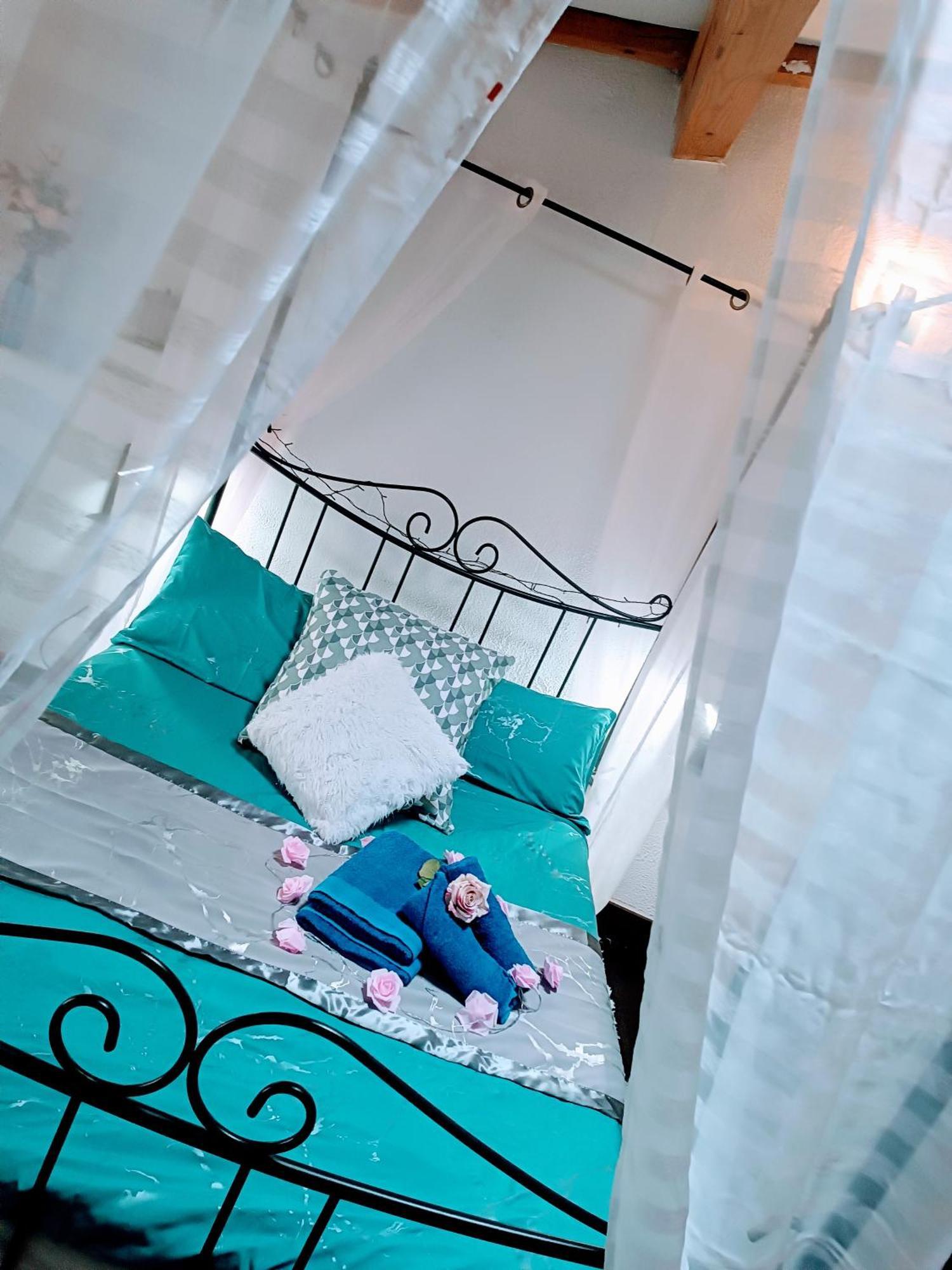 Capendu Jolie Maison De Village מראה חיצוני תמונה