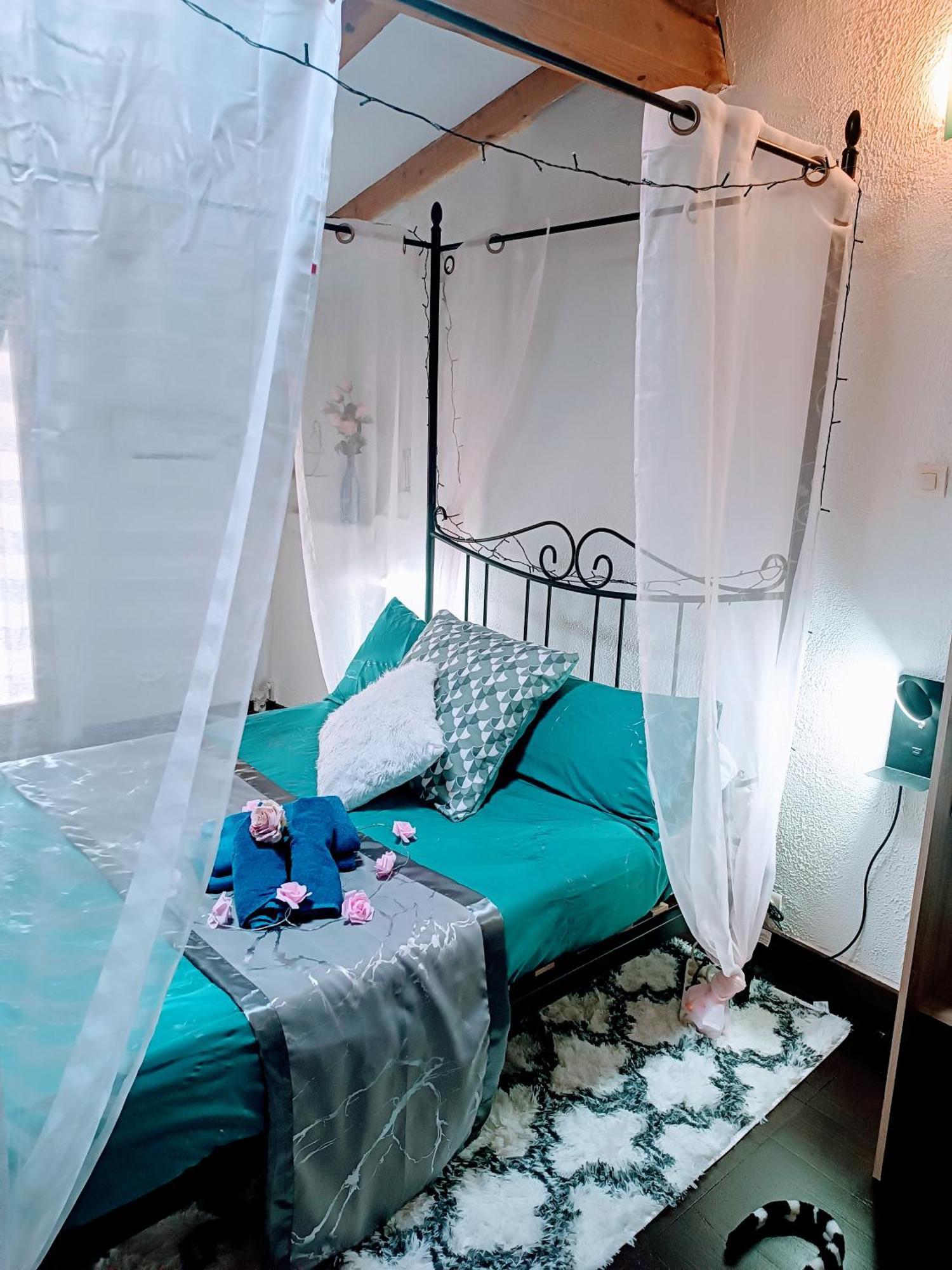 Capendu Jolie Maison De Village מראה חיצוני תמונה